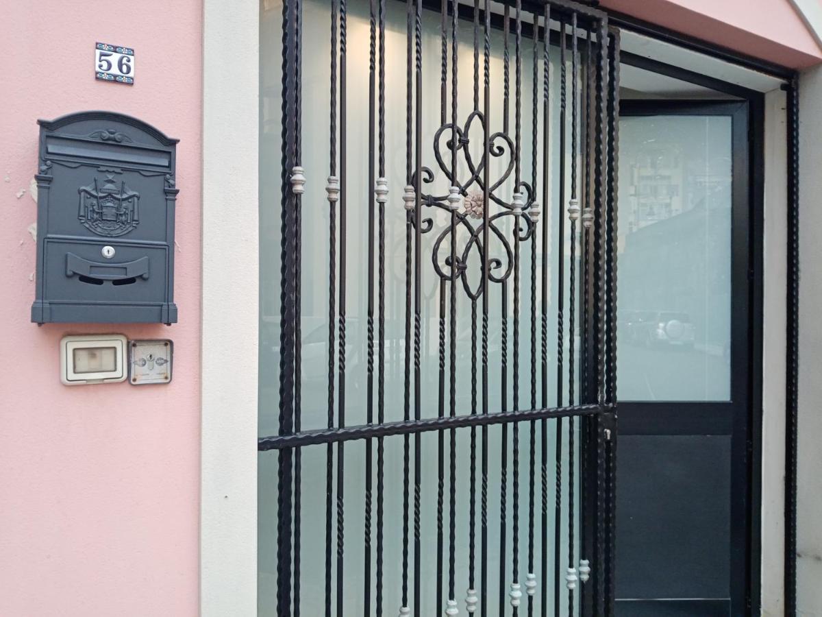 Einaudi 56 Guest House Cagliari Luaran gambar