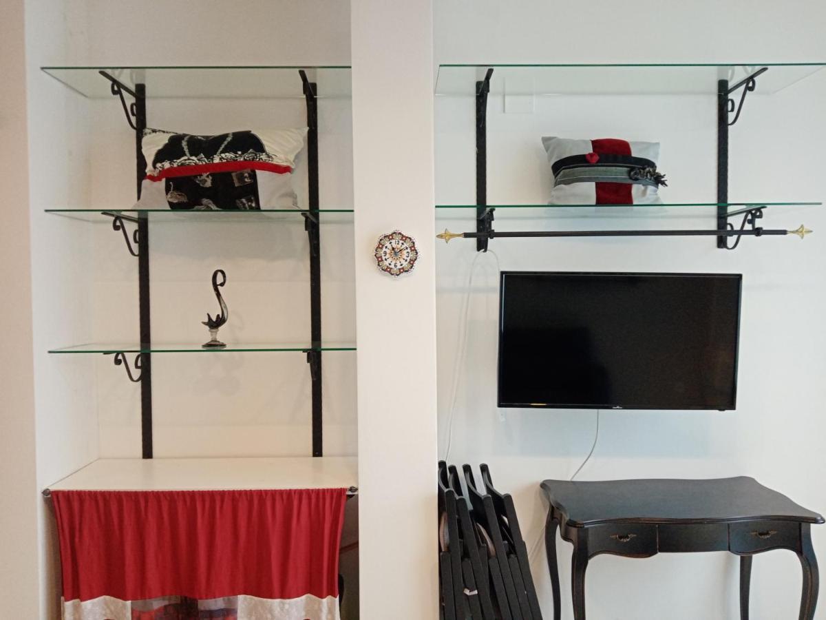 Einaudi 56 Guest House Cagliari Luaran gambar