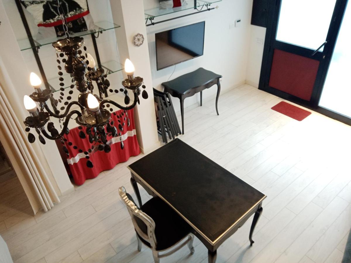 Einaudi 56 Guest House Cagliari Luaran gambar